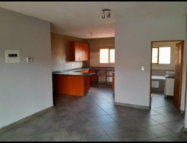2 BEDROOM APARTMENT FOR SALE IN CAPRICORN